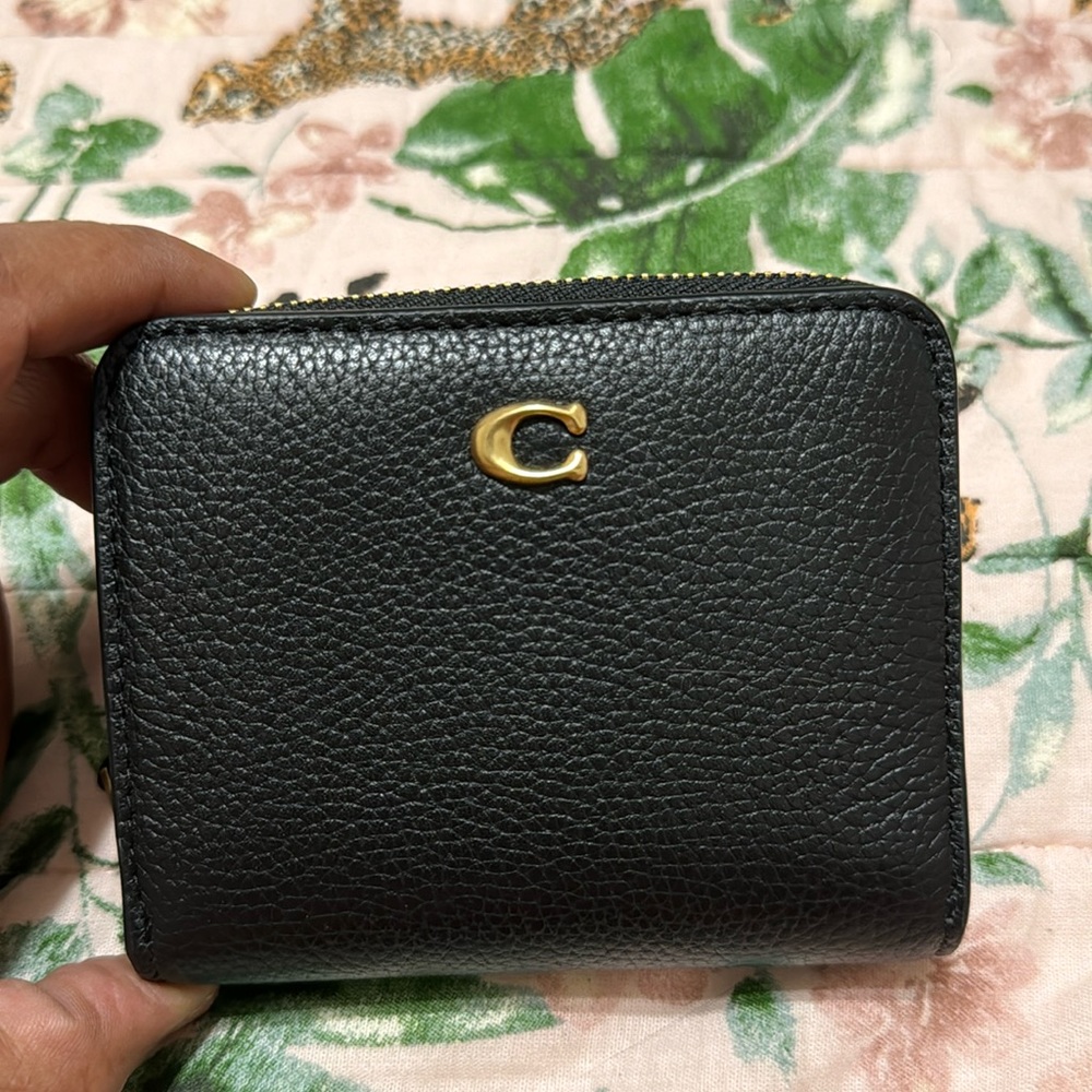 Black compact wallet